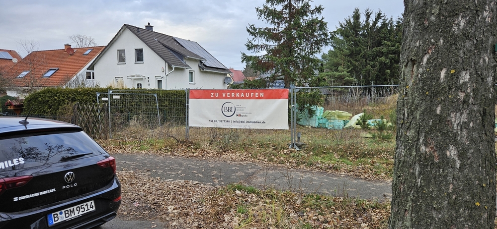 Blick zum Grundstück (3)