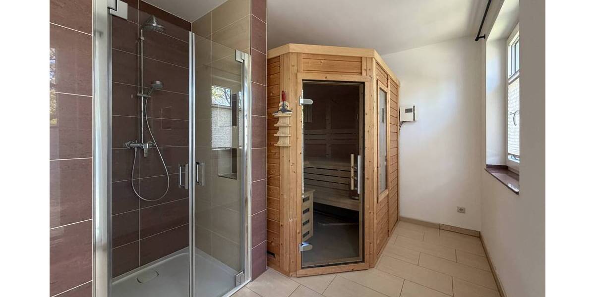 Sauna und Dusche