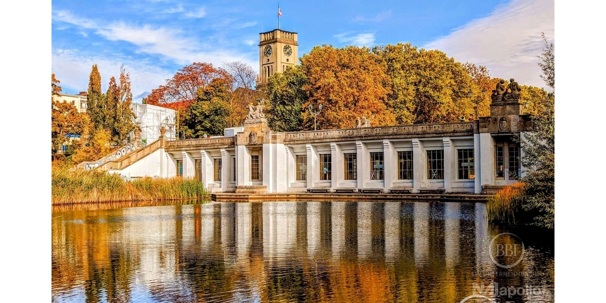 Rudolph-Wilde-Park mit Rathaus
