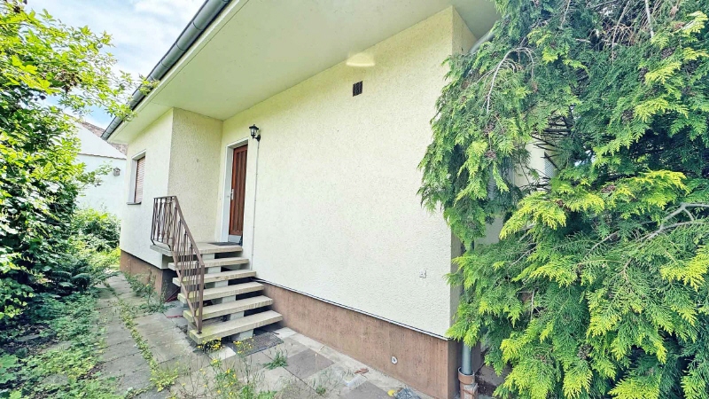 interessanter Bungalow für die kleine Familie, zentral nahe Rudower Dorfkern - Einfamilienhaus Berlin Neukölln | Angebot:16400323